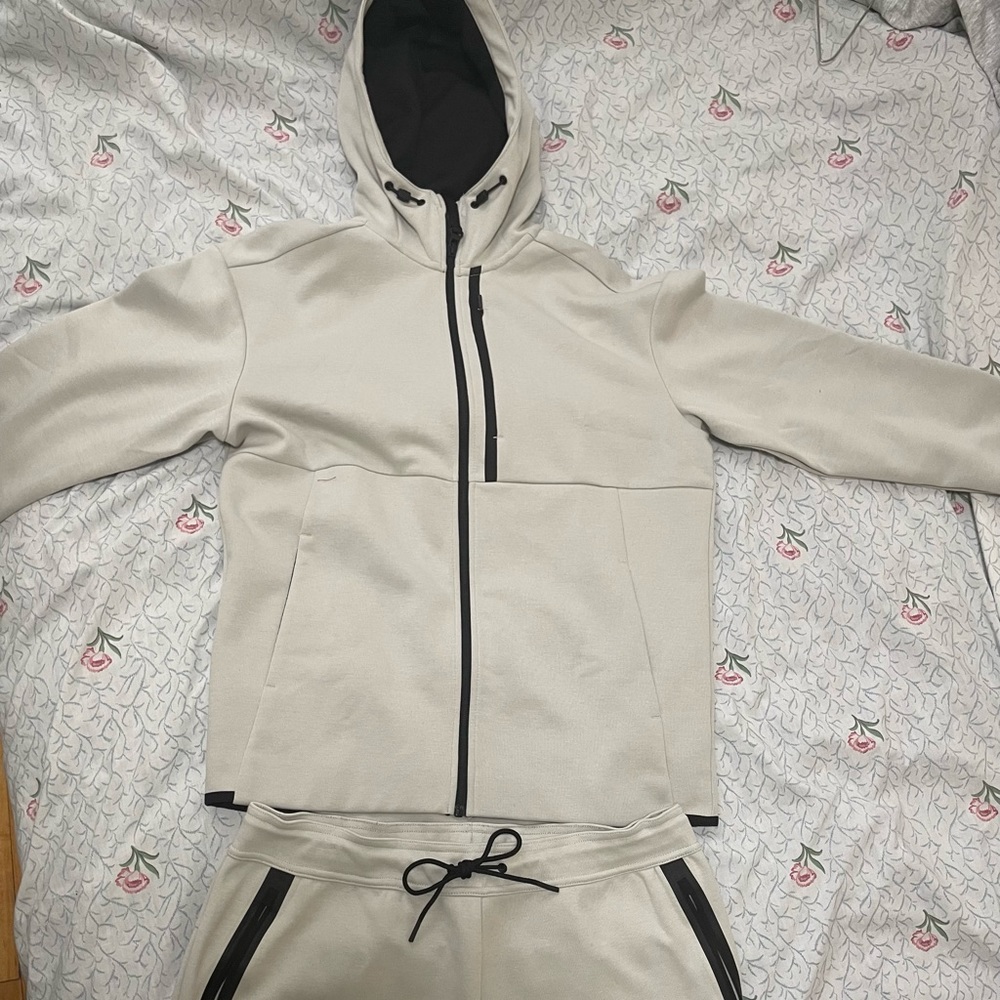 H&M Tech Fleece Set